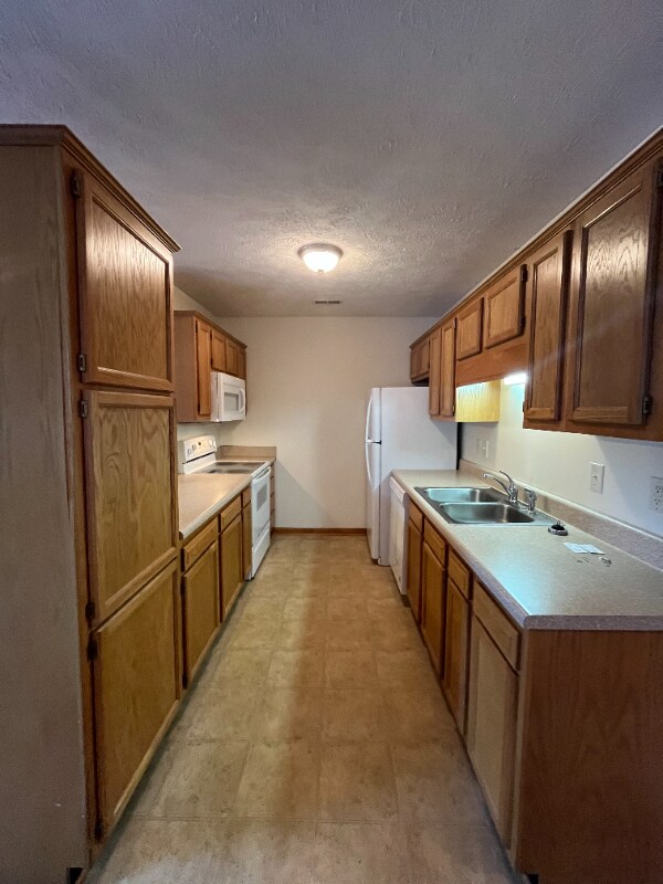 2515 Franklin Turnpike unit 15, Danville, VA 24540 - photo 5