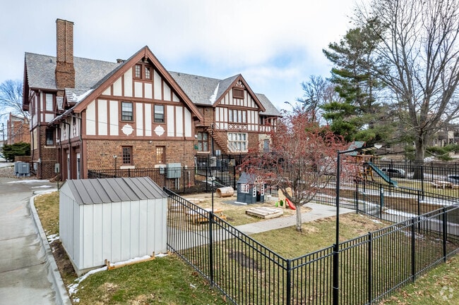 Children at Midtown Montessori explore a world of expression and creativity.