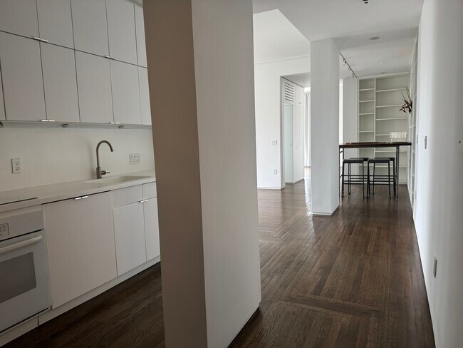 30 5th St NE unit 602, Atlanta, GA 30308 - photo 7