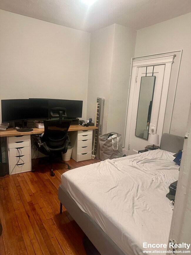 38 Hemenway St unit 25, Boston, MA 02115 - photo 7