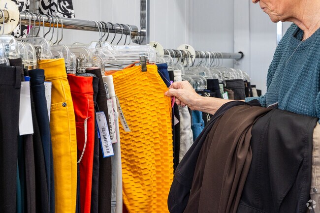 Shop at The Savvy Consignors Boutique for unique finds in Northwest Big River.