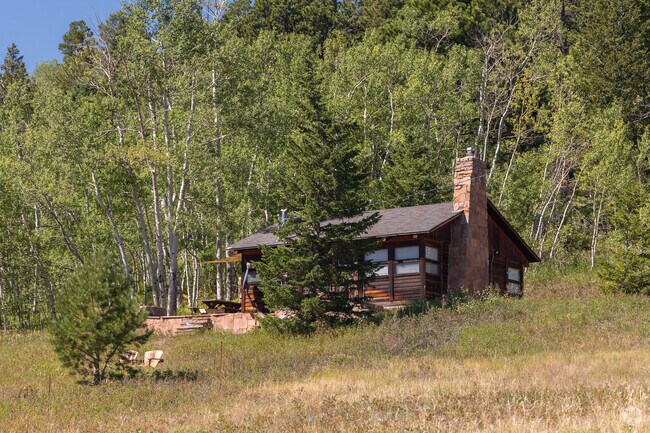 Due to its higher elevation, Allenspark experiences cooler temperatures, even in the summer.