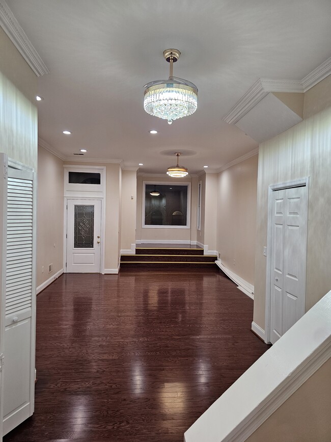 1919 Saint Paul St, Baltimore, MD 21218 - photo 3