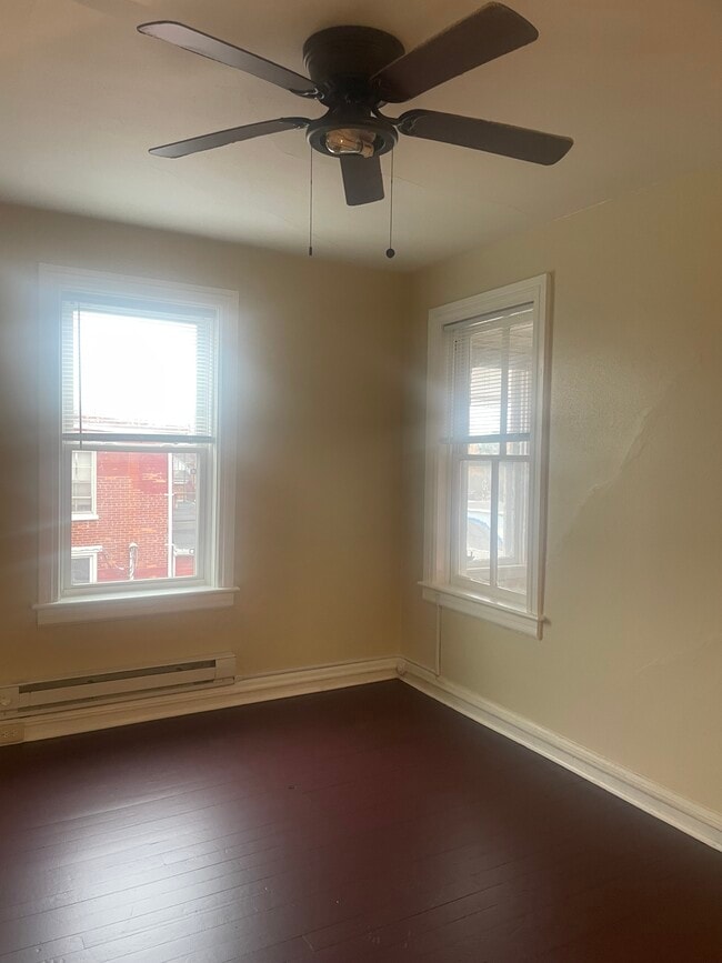 42 Ann St unit C, Middletown, PA 17057 - photo 2