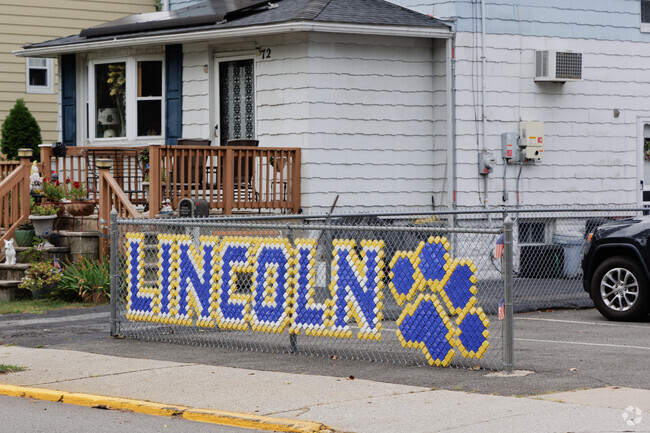 47% of students at Lincoln Elementary School test proficient in math,