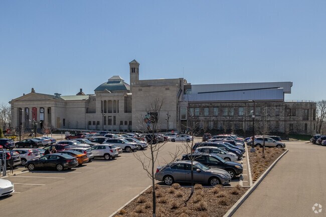 Located near Mount Adams, the Cincinnati Art Museum features more than 73,000 works.