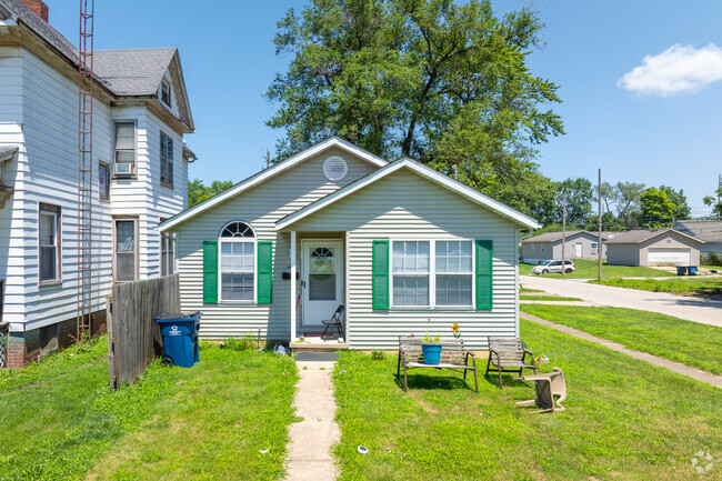 There are many cape-cod style homes in Mather and Wells.