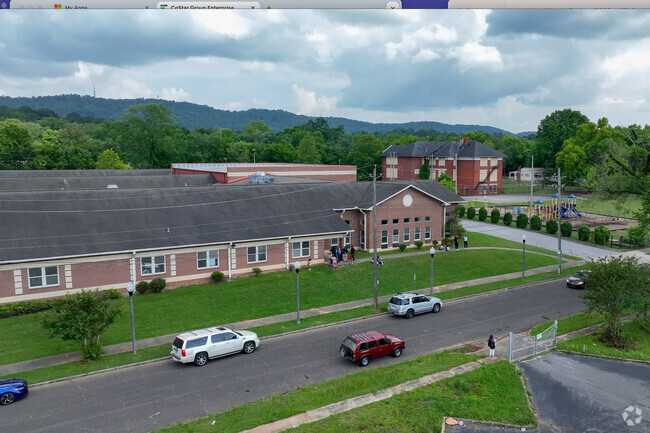 Robinson Elementary School is located in Birmingham Alabama.