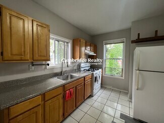 15 Hudson St Unit 2T, Somerville, MA 02143