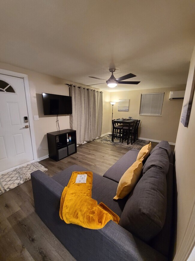 238 E 7th St unit 2, Jacksonville, FL 32206 - photo 4