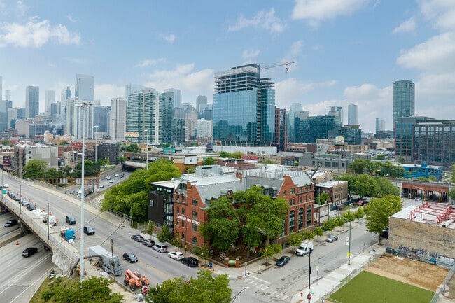 Seated next to downtown Chicago is the Bennet Day School.