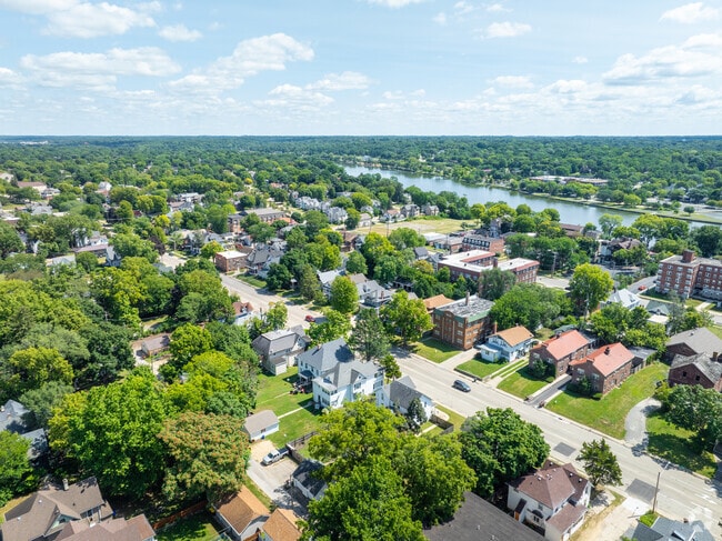 Signal Hill runs along the scenic Rock River.