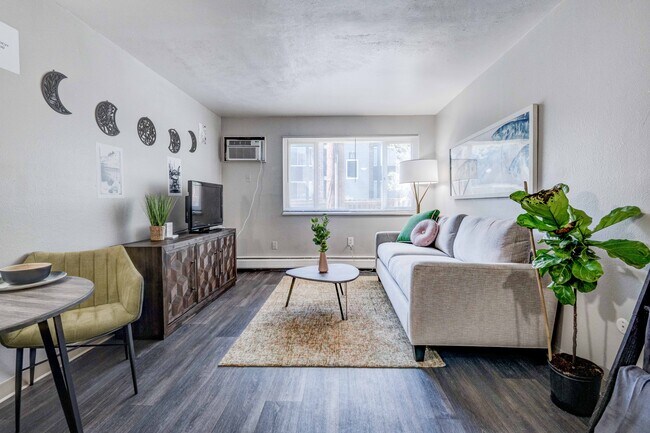 Forest Manor, Glendale, CO 80246 - photo 3