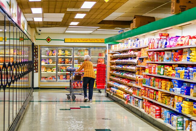 Westlund's Apple Market is a small, neighborhood market, located in Groesbeck.