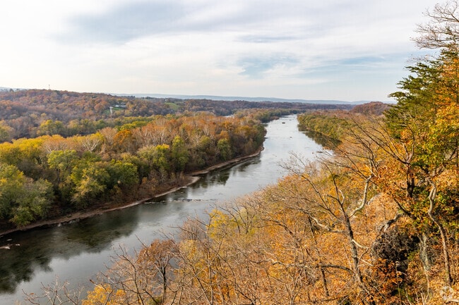 The view atop Point of Rocks Overlook will leave you speechless.