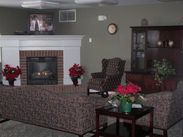 Lounge Off Main Foyer Enternace