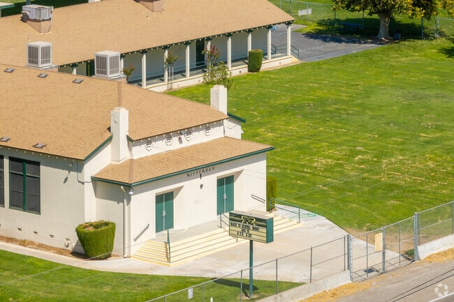 The entrance to Ripperdan Elementary School in Madera County.