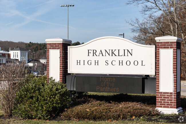 Franklin High School in Franklin received an overall score of A- on niche.