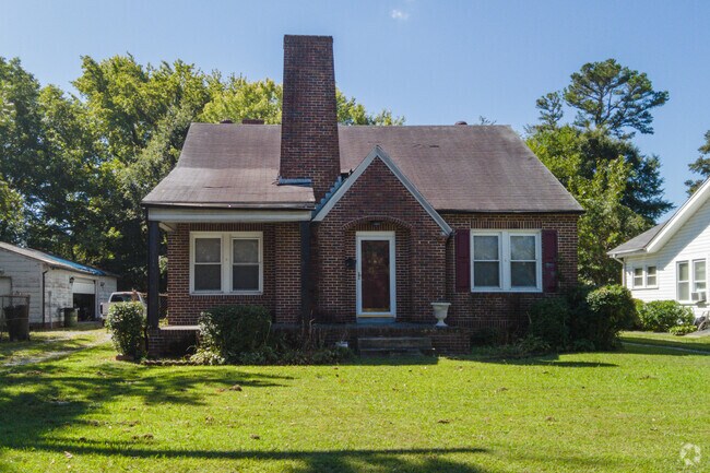Tudor style home in Oakgrove
