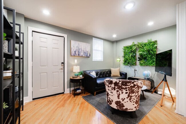 1638 N Western Ave unit ID1360085P, Chicago, IL 60647 - photo 3