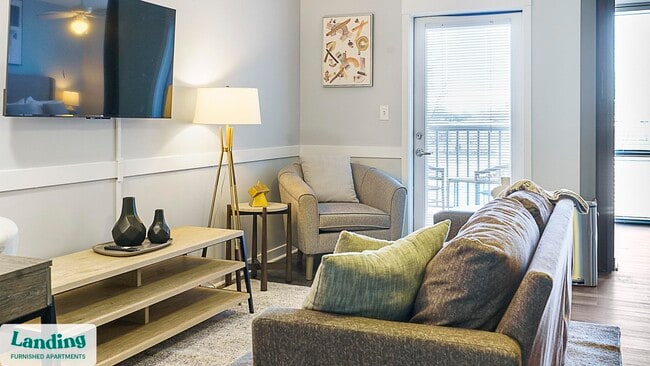 335 W 9th St unit 324, Indianapolis, IN 46202 - photo 2