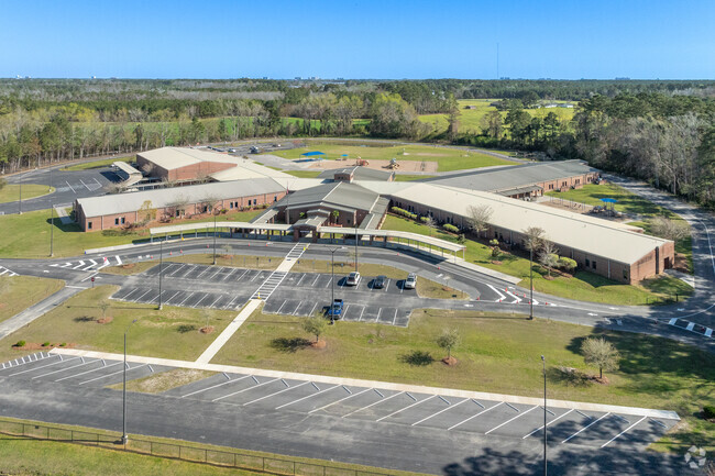 Riverside Elementary School prepares students for middle school.