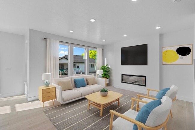 635 E 240 N, Tremonton, UT 84337 - photo 4