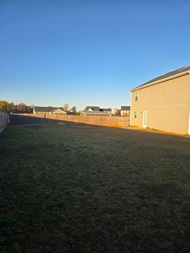 906 Hattie Ln, Lyman, SC 29365 - photo 2