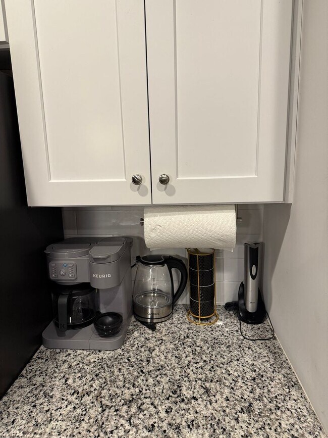 6043 Sullins Rd, Charlotte, NC 28214