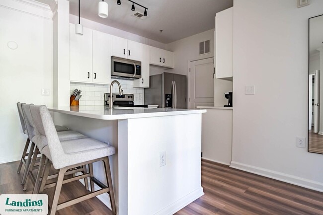 1017 Umstead Hollow Place unit 2220, Cary, NC 27513 - photo 3