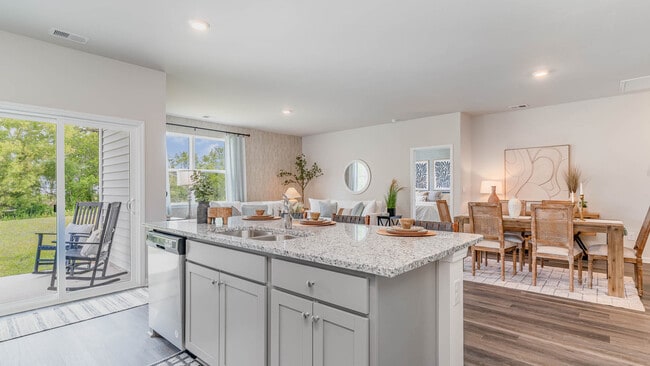 1009 St Martin St, Georgetown, SC 29440 - photo 4