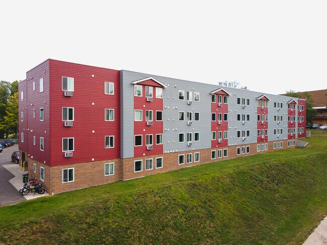 The Elements, Houghton, MI 49931 - photo 2