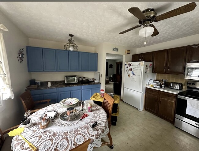 708 S Broad St, Lancaster, OH 43130 - photo 4