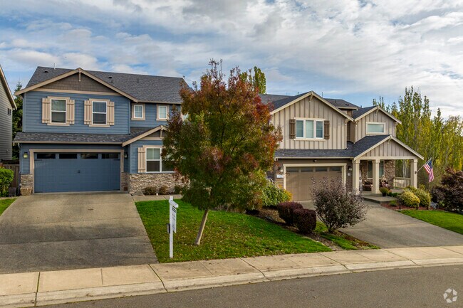 Colorful traditional homes are common in Fife Heights.