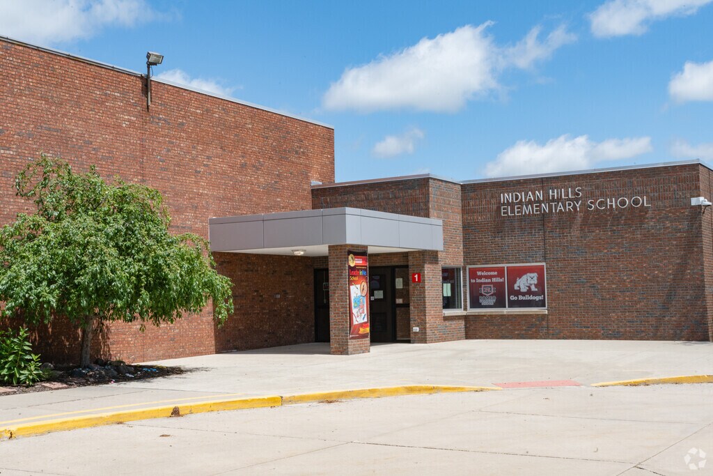 Indian Hills Elementary School front entrance in Macomb County.