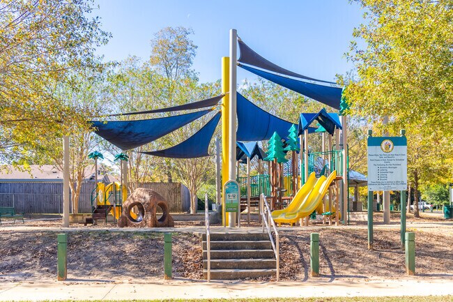 McCants-Chavers Park is located in Mobile Terrace.