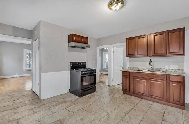 77 Fuller Ave unit 1, Central Falls, RI 02863 - photo 3