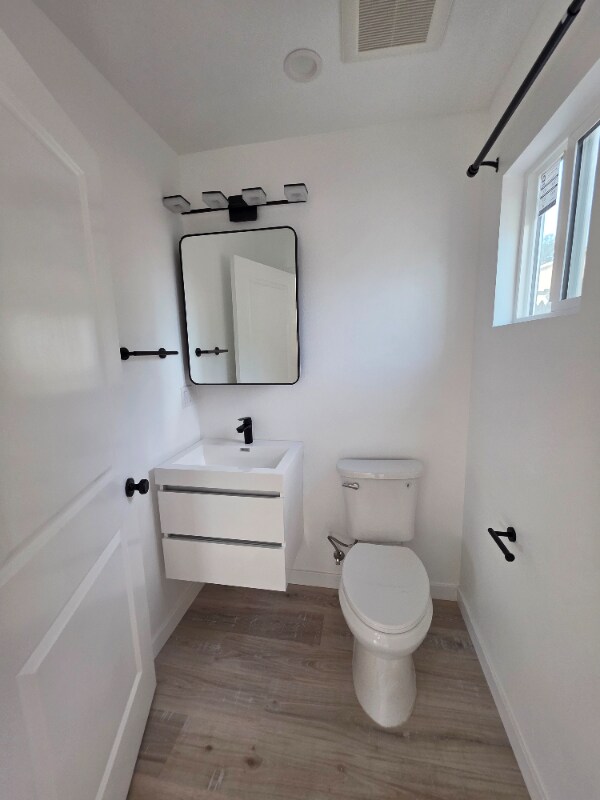 2895 Canal Ave, Long Beach, CA 90810 - photo 2