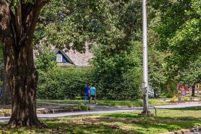 Locals love the walkability around the area and into the Historic Downtown Paducah.