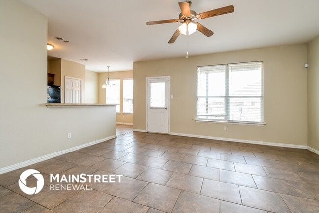 288 Edison Ln, Crowley, TX 76036 - photo 4