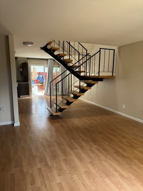 1527 Royal Way unit 2, San Luis Obispo, CA 93405 - photo 2