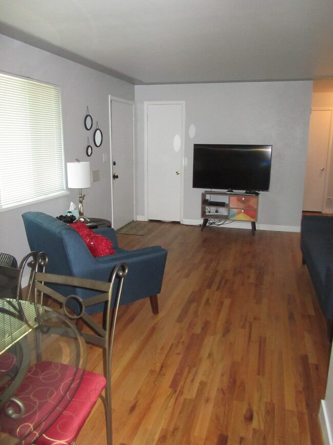 2313 Peoria St unit 2313 Peoria St, Aurora, CO 80010 - photo 4