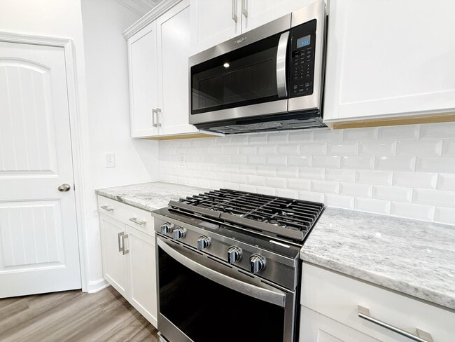 6401 Lila Crest Ln, Chesterfield, VA 23112 - photo 6