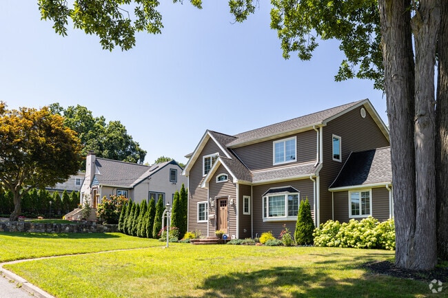 Large single family homes are part of the housing stock in Hawthorne, New York.