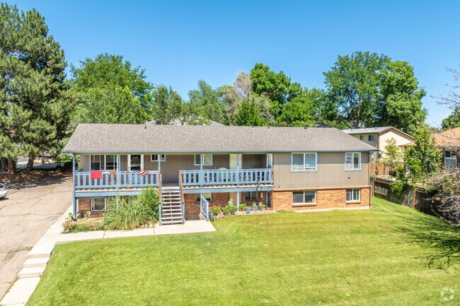 With almost 8% of the housing in Edora Acres being condos there are many different styles.