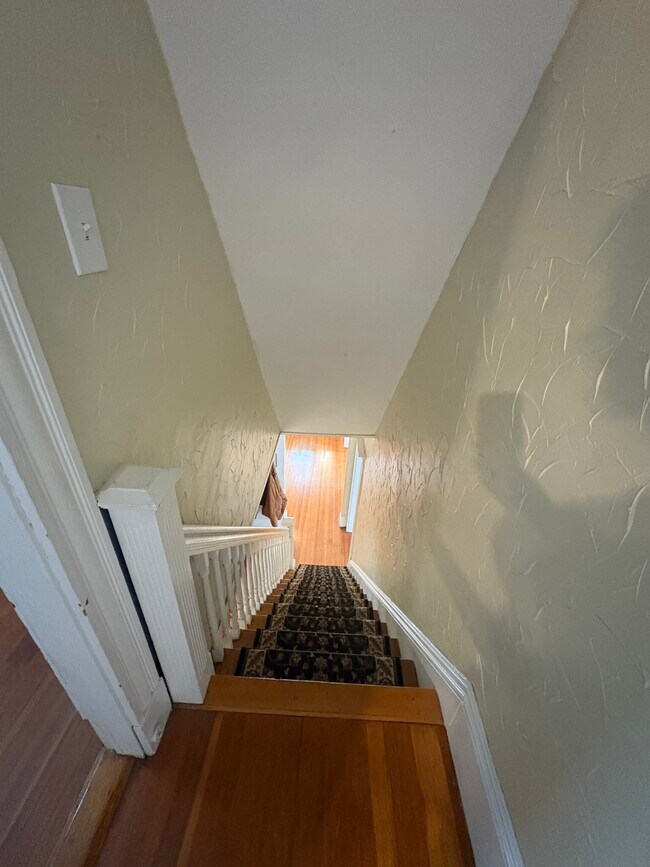 50 Bromfield Rd unit 1, Somerville, MA 02144 - photo 5
