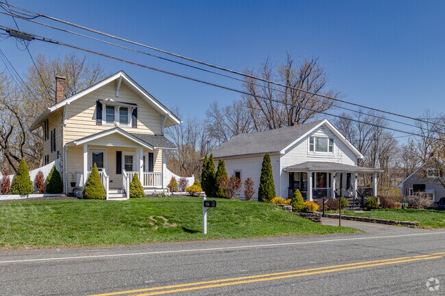 Craftsman-style homes in Lebanon feature wide porches and charming architectural details.