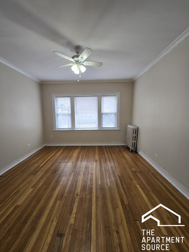 7755 N Sheridan Rd Unit 1, Chicago, IL 60626