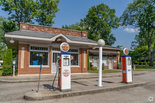 Athens residents can enjoy the historic values and buildings of the neighborhood.