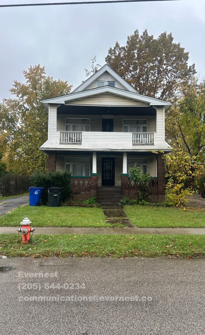 3046 E 130th St, Cleveland, OH 44120 - photo 1